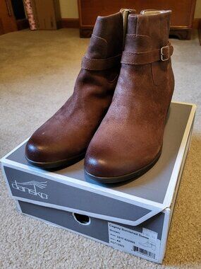 Dansko Cagney burnished suede boots